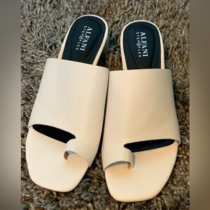 Alfani Step Flex Colyer cream ivory colored slides sandals. Size 9. Block heel.